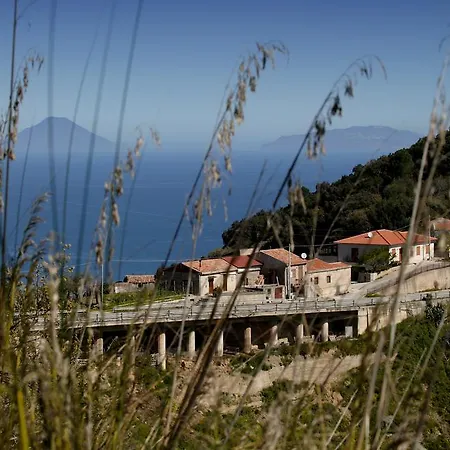 B&B Gattina Bed & Breakfast Naso