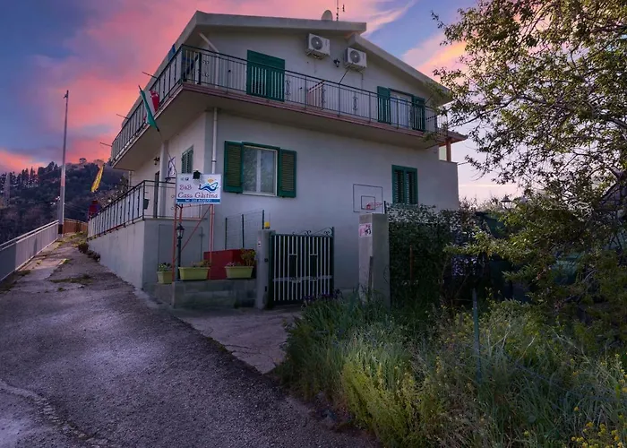 Gattina Bed & Breakfast 3*